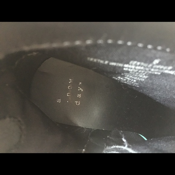 A new day suede ankle boots - Picture 4 of 9